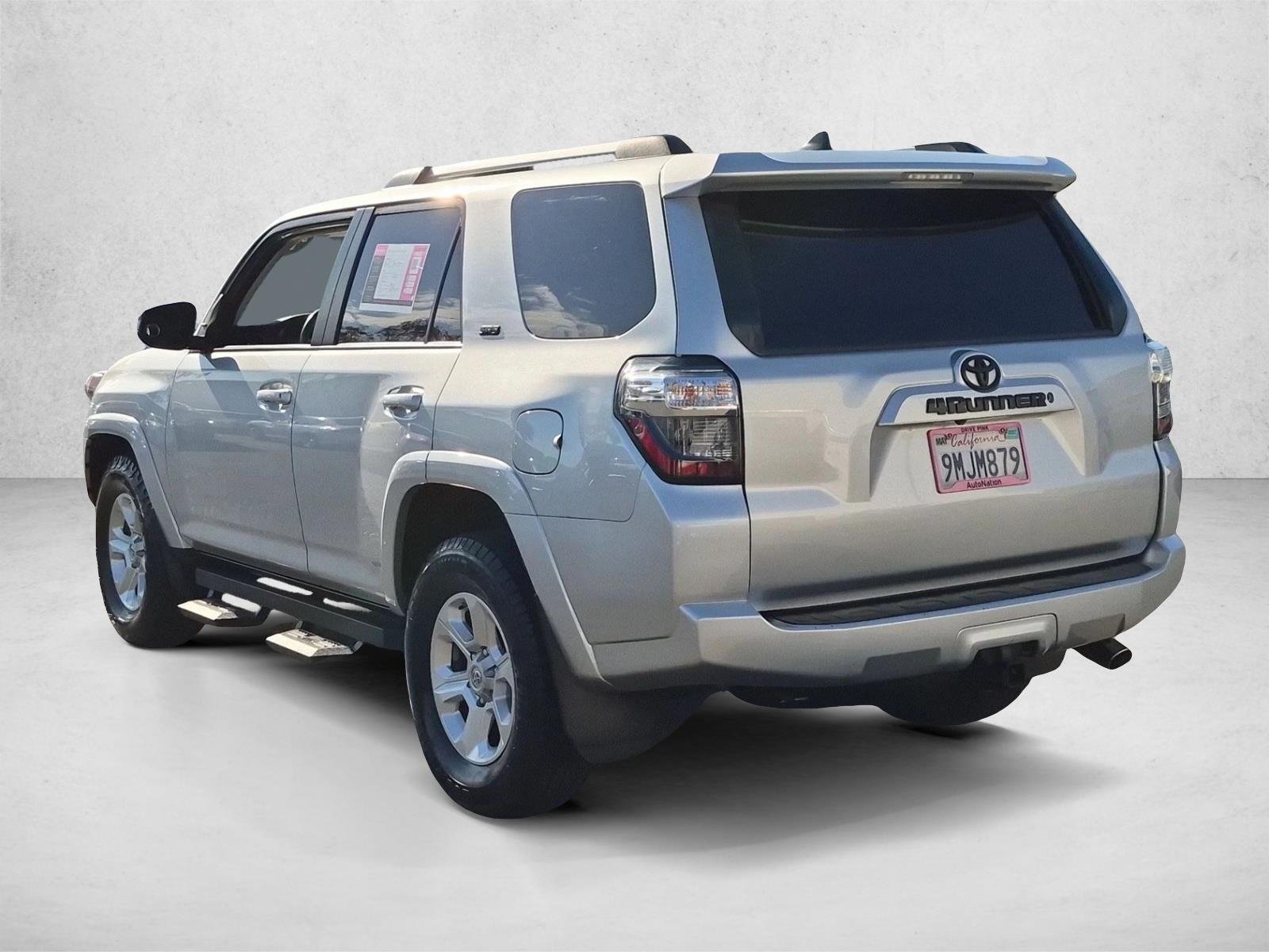 Used 2019 Classic Silver Metallic Toyota SR5 image 8