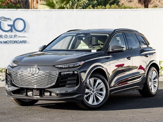 2025 Audi Q6 e-tron Premium Plus's photo