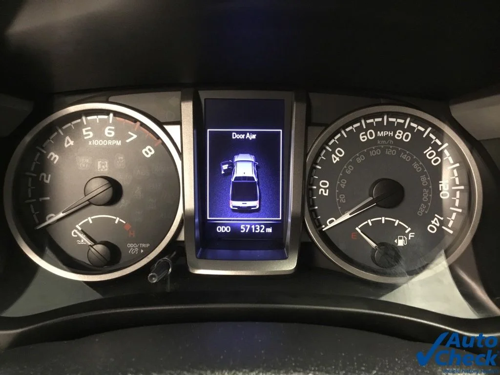 Used 2017 Blue Toyota SR5 image 41