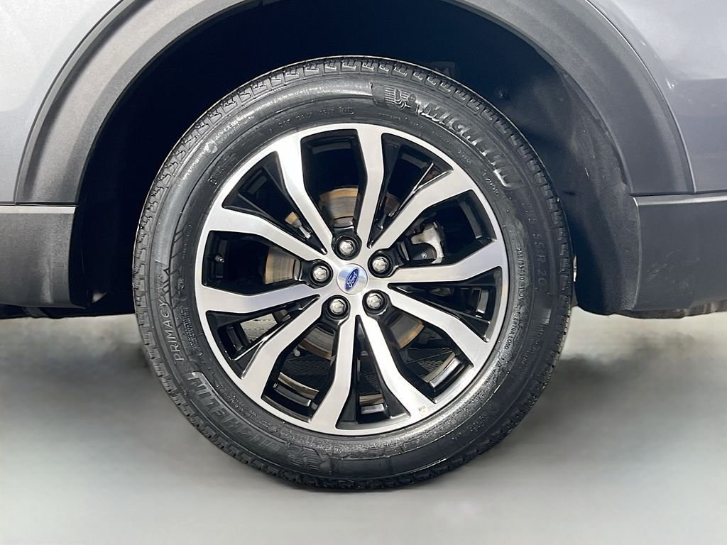 Used 2025 Carbonized Gray Metallic Ford ST-Line image 32