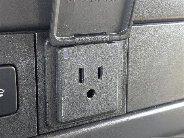 2024 Chevrolet Express Passenger LT - Photo 24