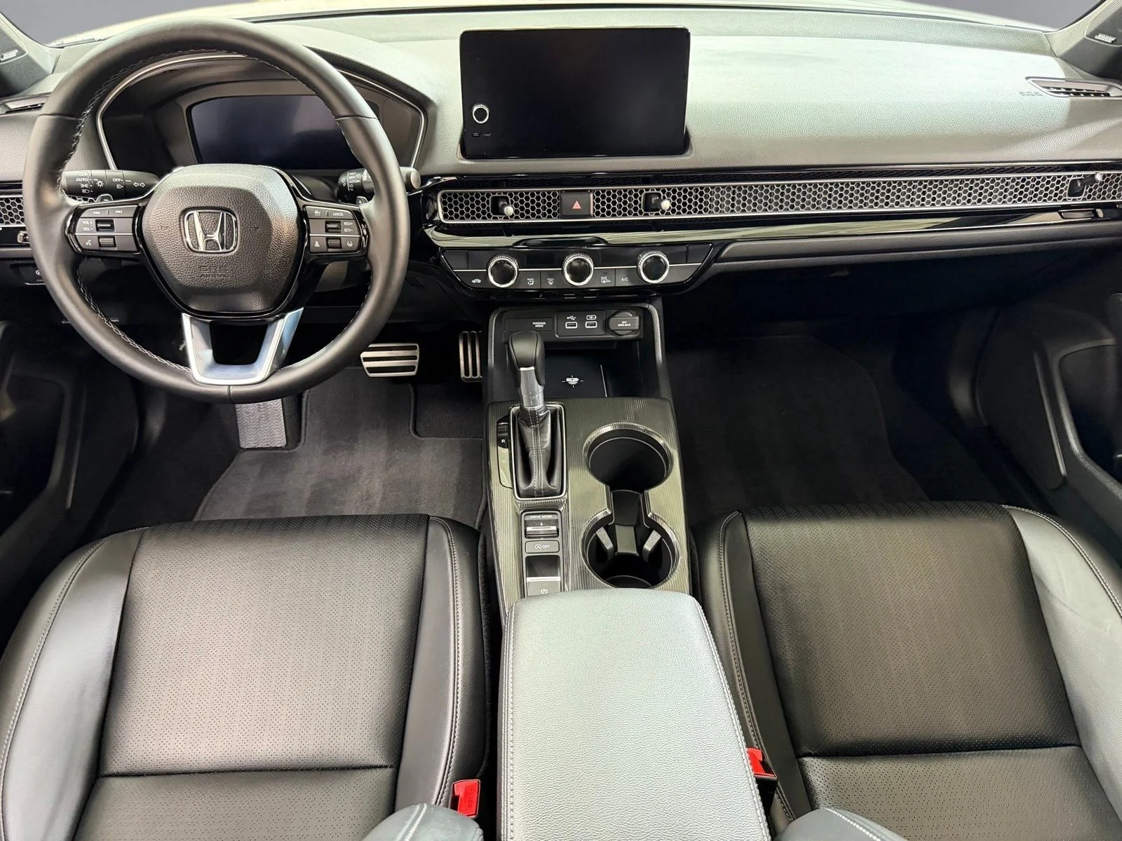 Used 2024  Honda Sport Touring image 3