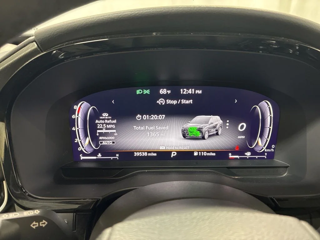 Used 2023 Gray INFINITI LUXE image 19