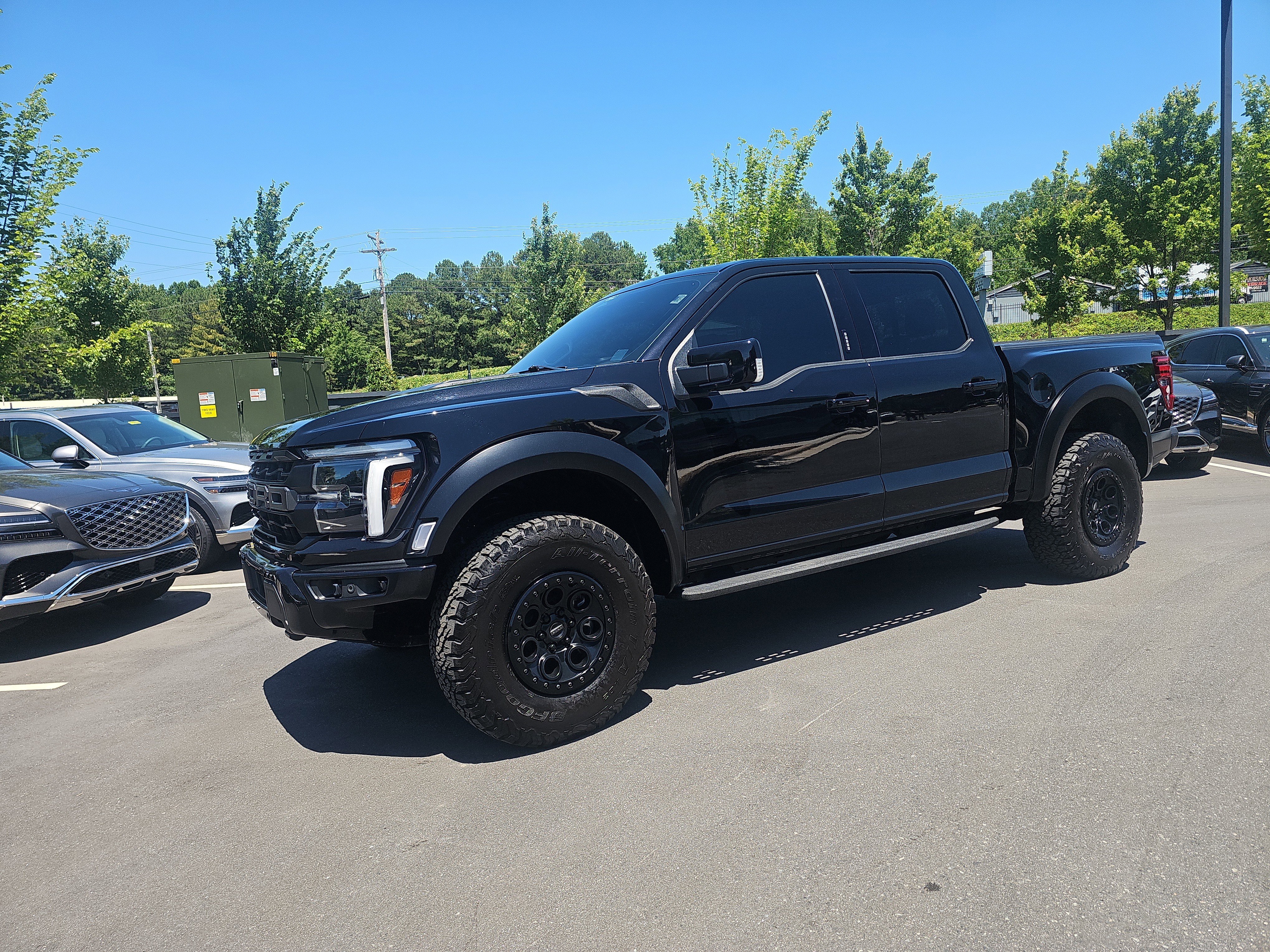 2024 Ford F-150 Raptor 4x4 SuperCrew 5-1/2 Box's photo