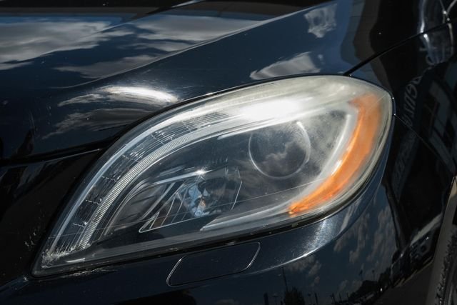 Used 2013 Black Mercedes-Benz ML 350 image 13