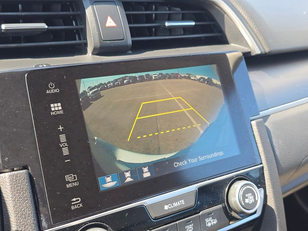 Used 2018  Honda EX image 32