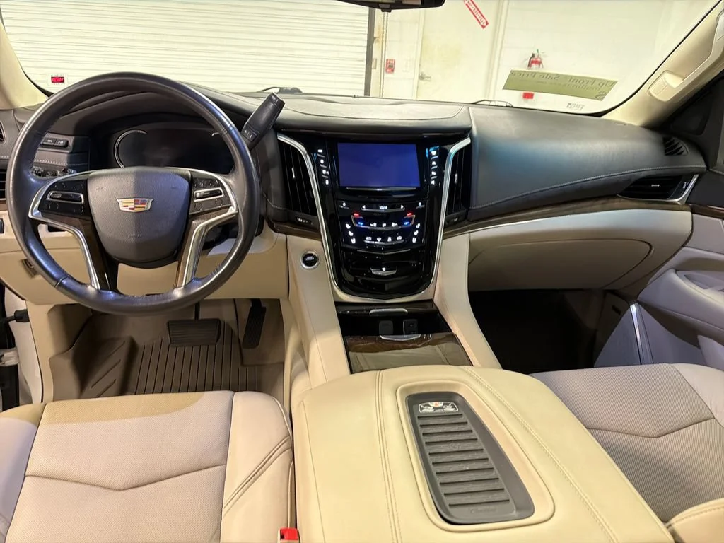 2019 Cadillac Escalade Premium Luxury - Photo 33
