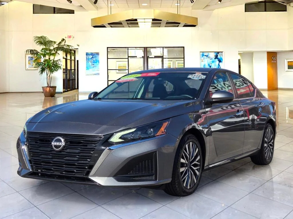 2025 Nissan Altima