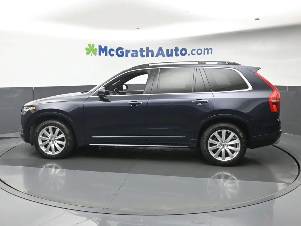 Used 2017 Blue Volvo T6 Momentum image 27