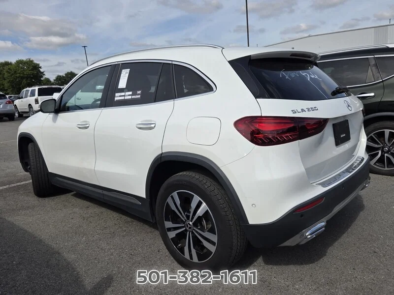 Used 2025 Polar White MERCEDES-BENZ GLA 250 image 2