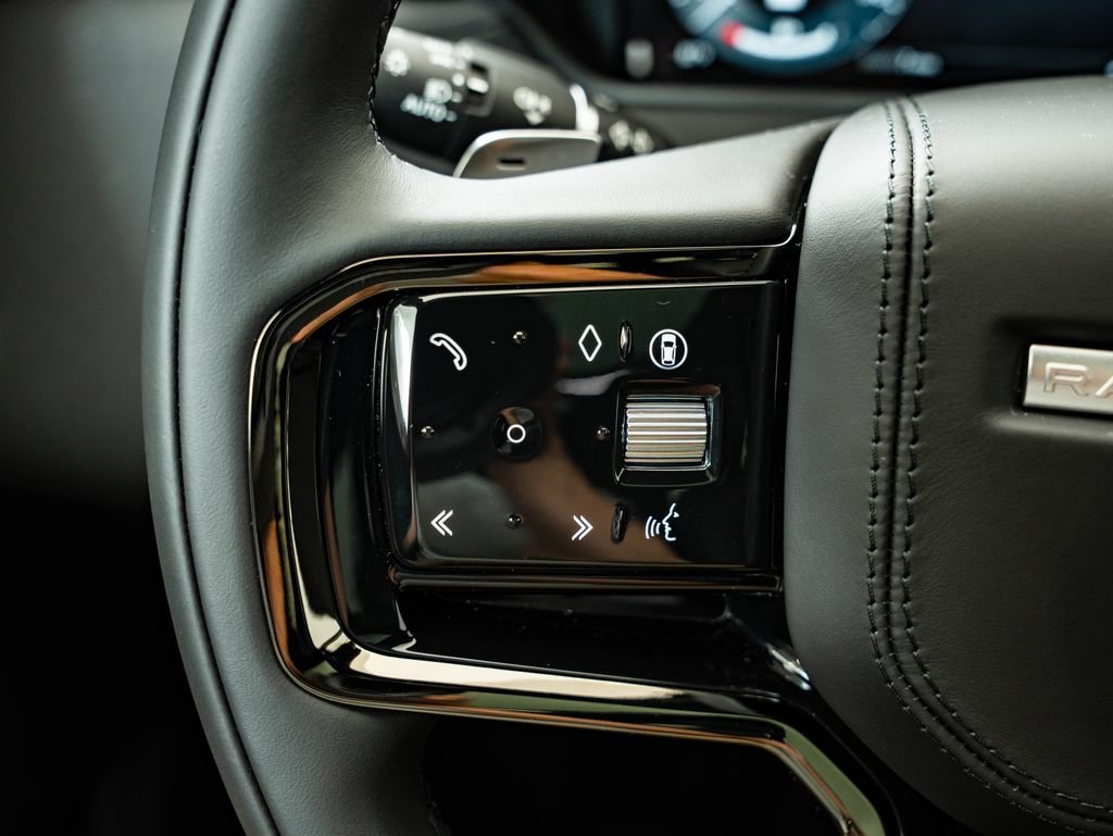 New 2026 Arroios Grey Land Rover S image 28