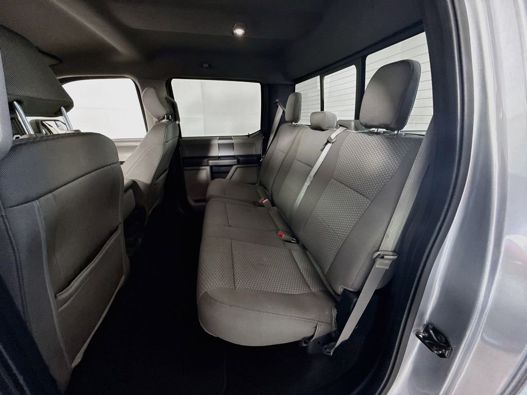 Used 2020 Magnetic Metallic Ford XLT image 23