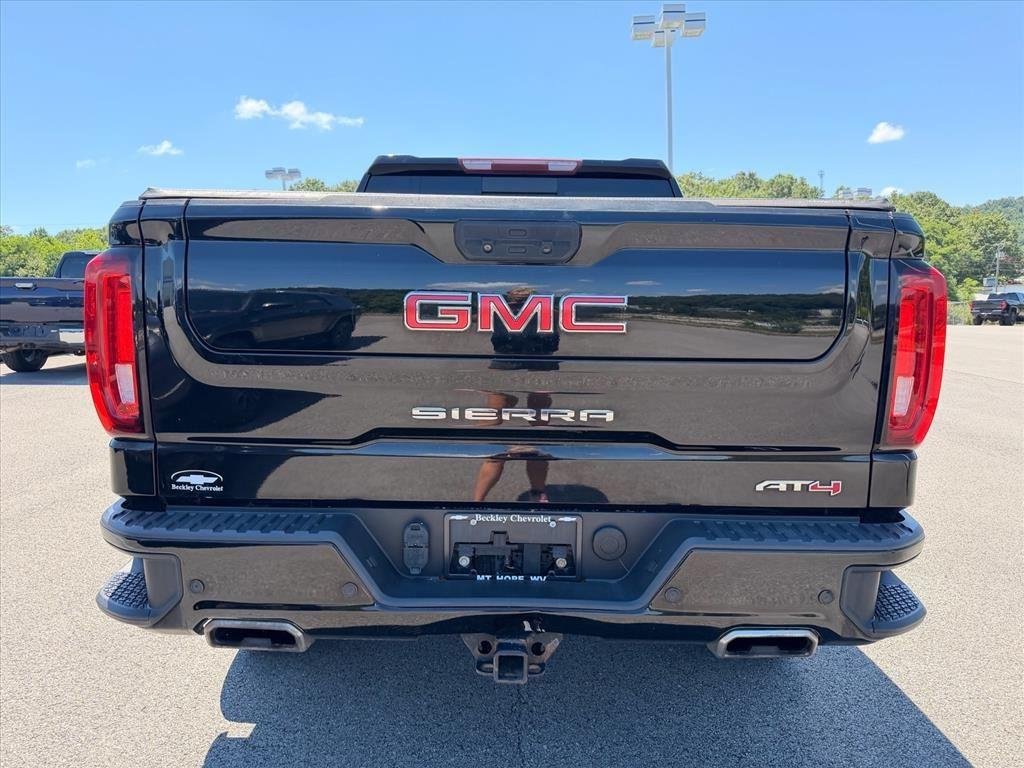 Used 2022 Onyx Black GMC AT4 image 3