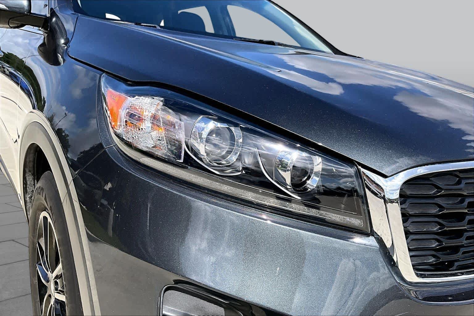 Used 2020 Gravity Grey Kia LX image 25