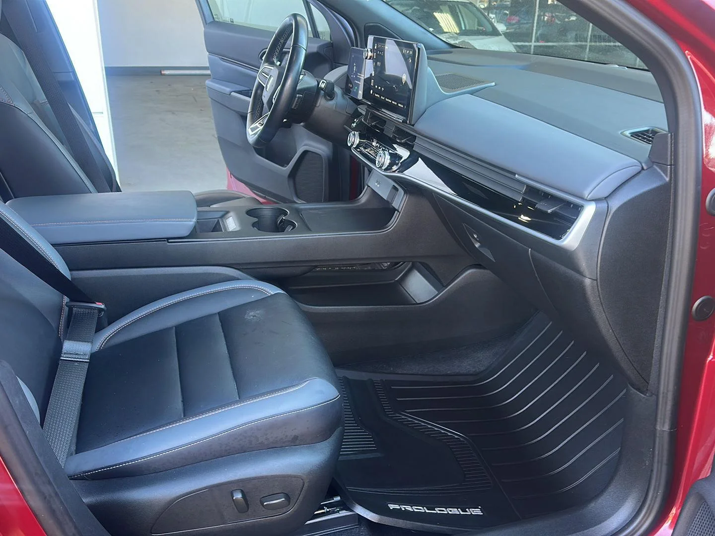 Used 2025 Scarlet Red Metallic Honda Touring image 12