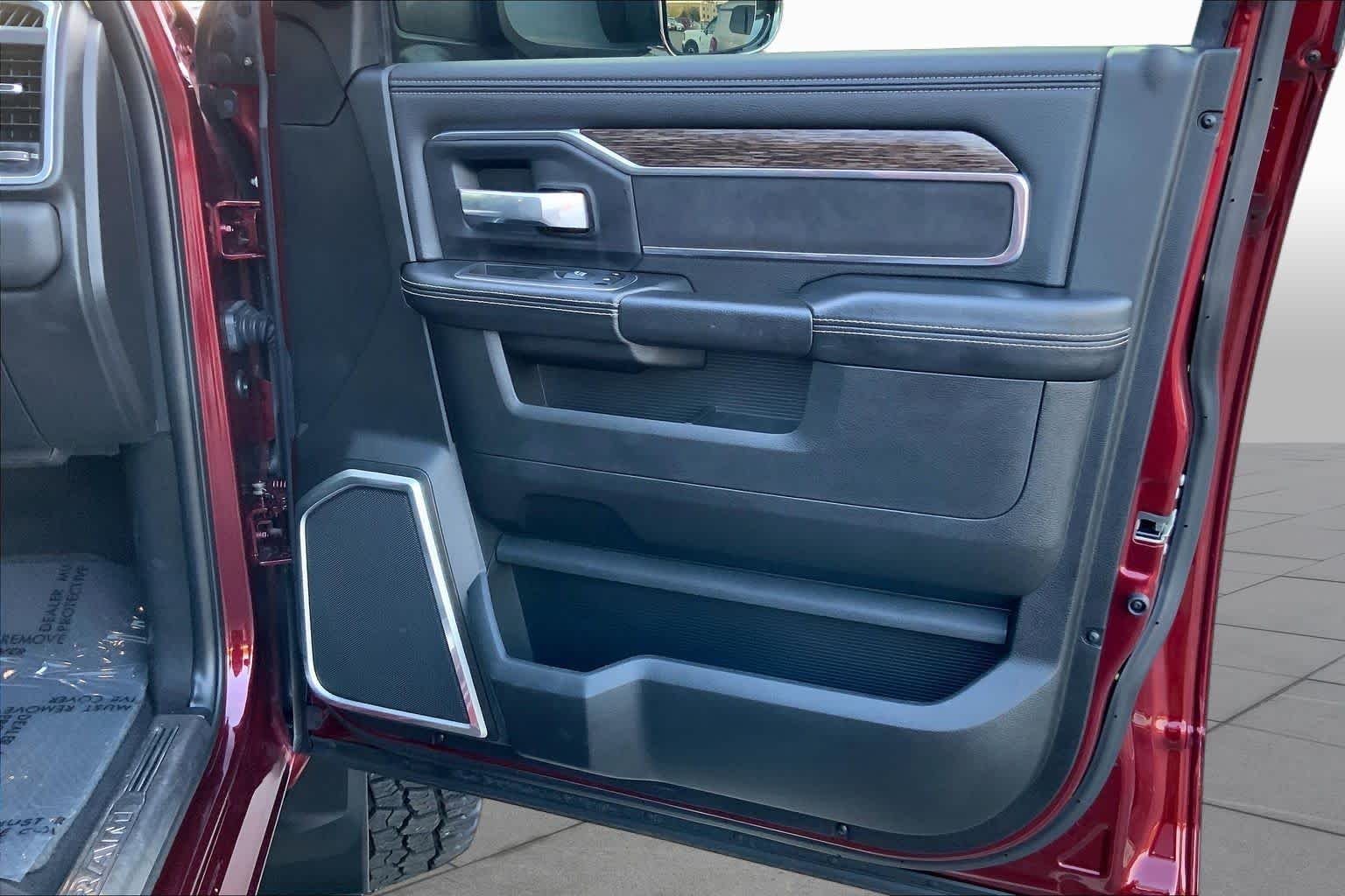 Used 2021 Delmonico Red Pearlcoat Ram Laramie image 20