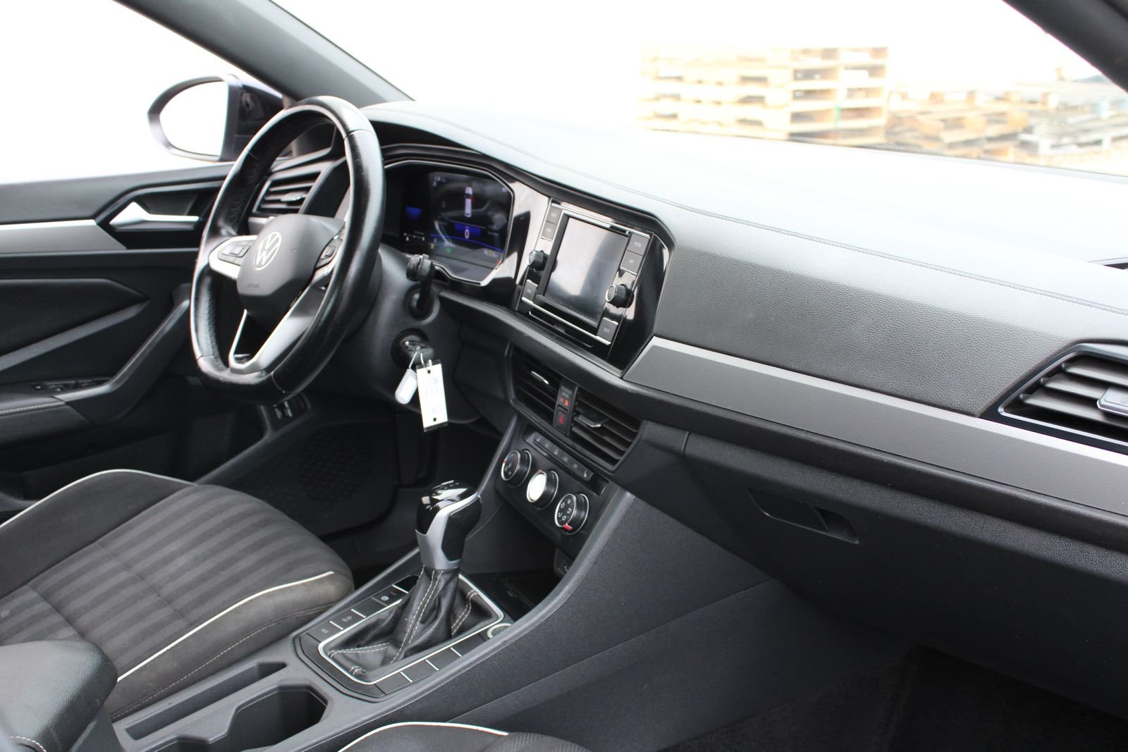 Used 2024 Gray Volkswagen 1.5T Sport image 25
