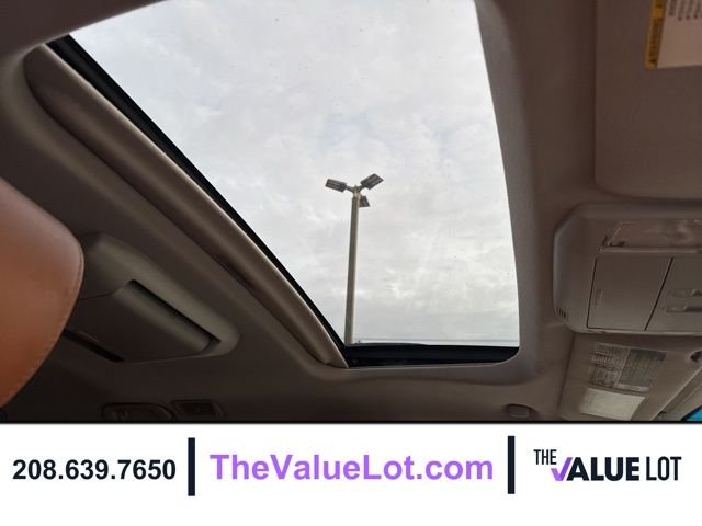 Used 2008 Silver Toyota Platinum image 14