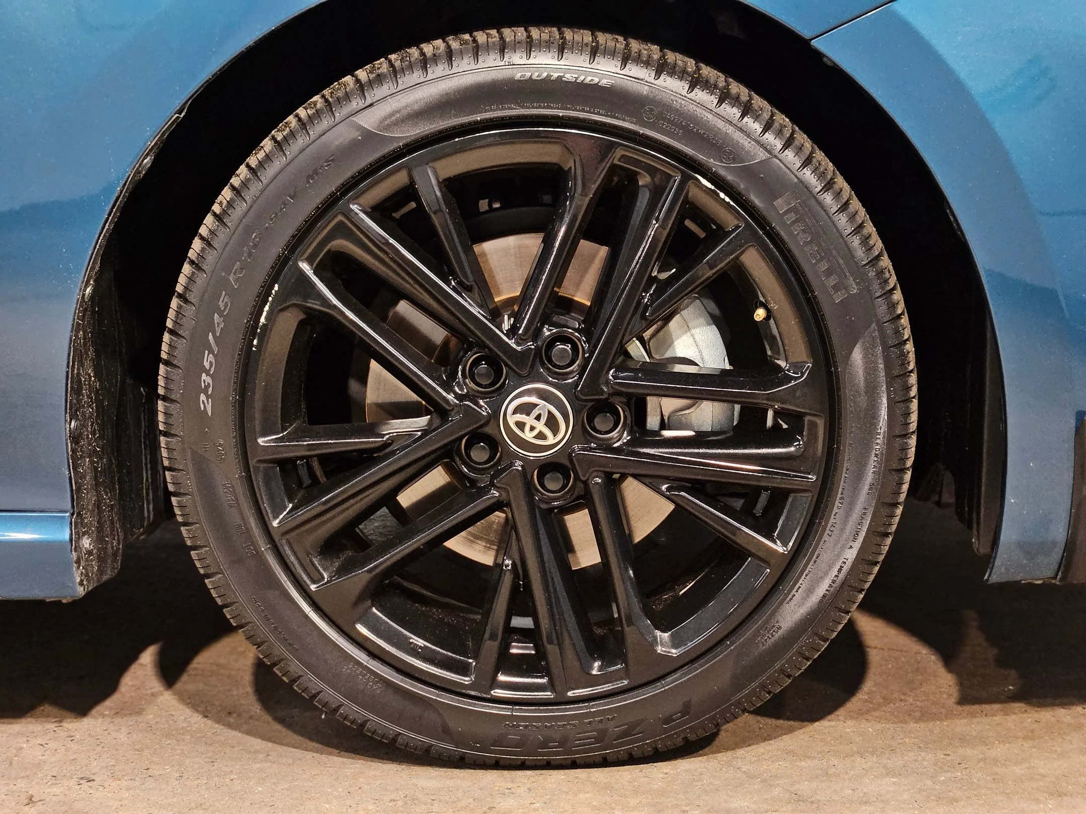 Used 2025 Ocean Gem Toyota SE image 17