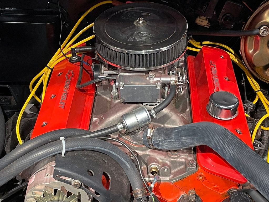 Used 1972 Red Chevrolet  image 22