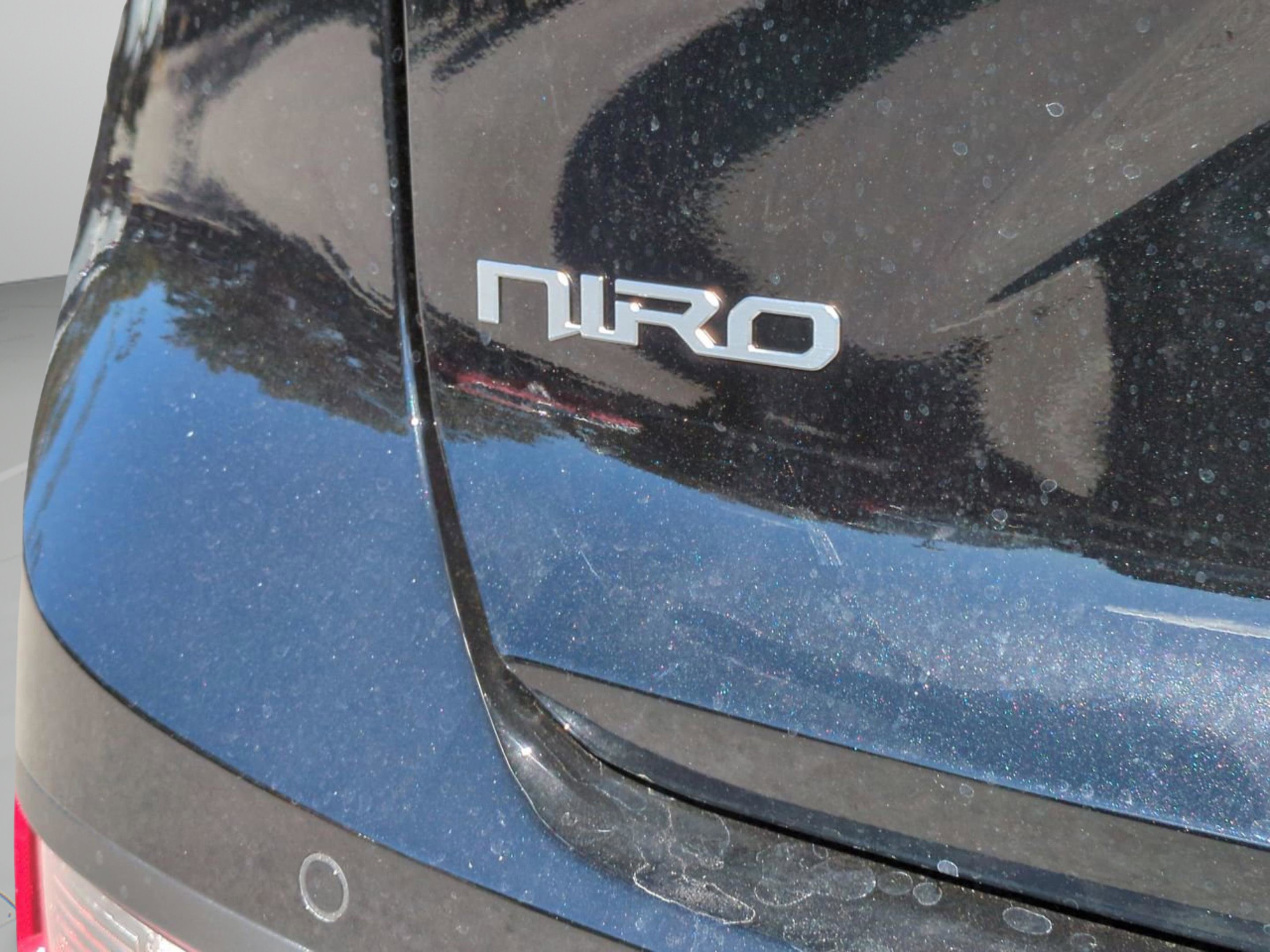 New 2026 Aurora Black Pearl Kia EX image 14