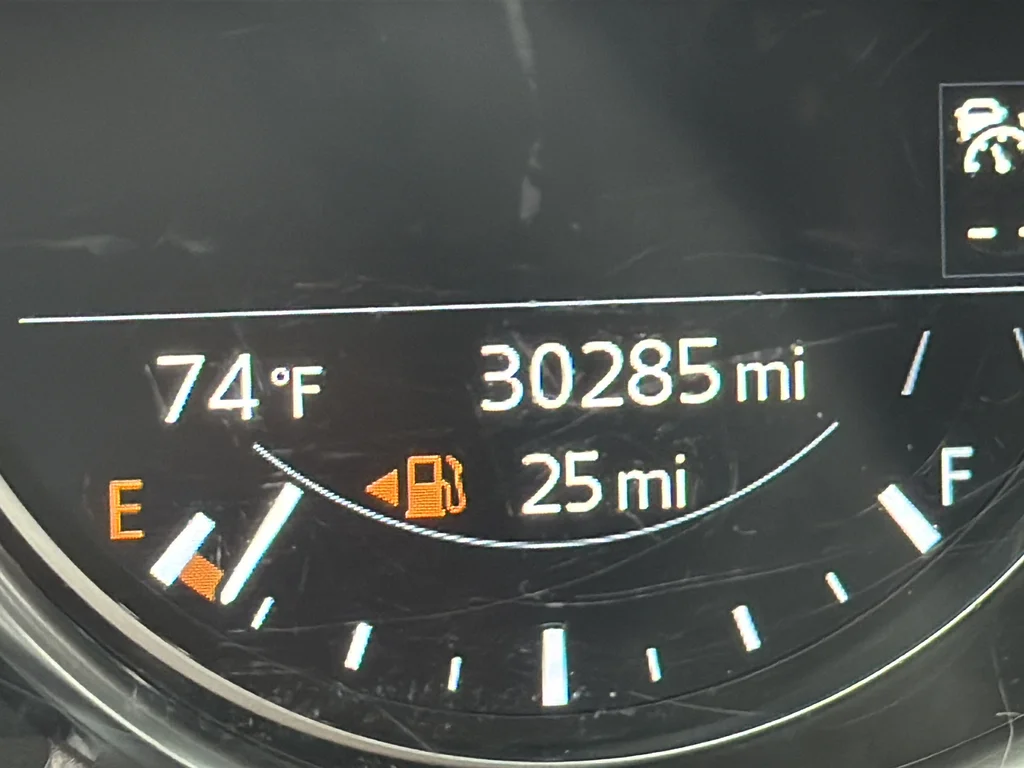 Used 2024 Gray Mazda 2.5 S Carbon Edition image 9
