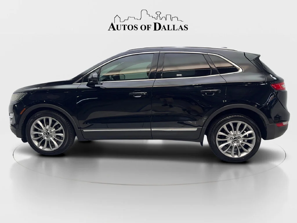 Used 2017 Black Lincoln Reserve image 6