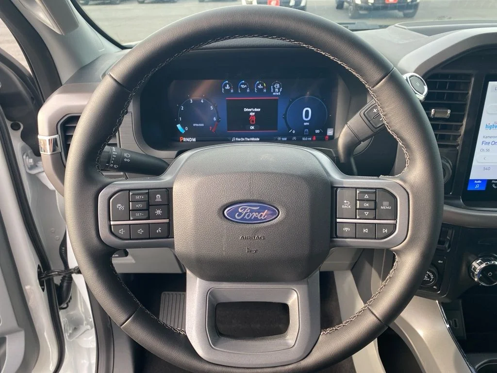 New 2026 Oxford White Ford XLT image 16