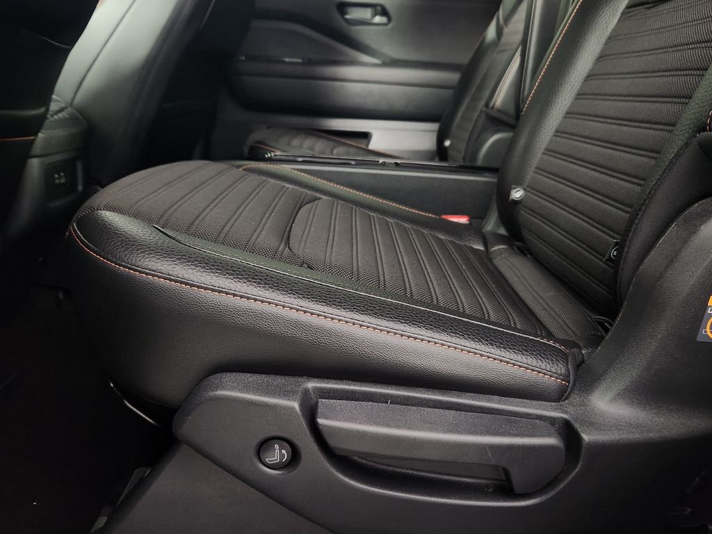 Used 2024 Black Nissan Rock Creek image 18