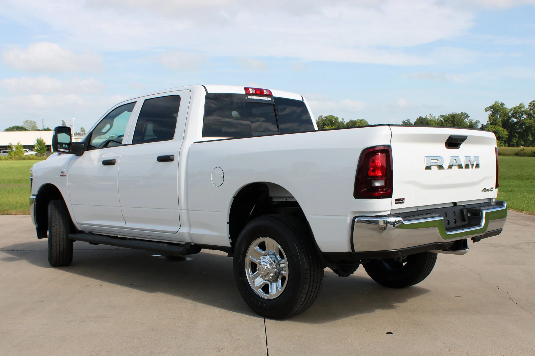 New 2026 Bright White Clear-Coat Exterior Paint RAM Tradesman image 33