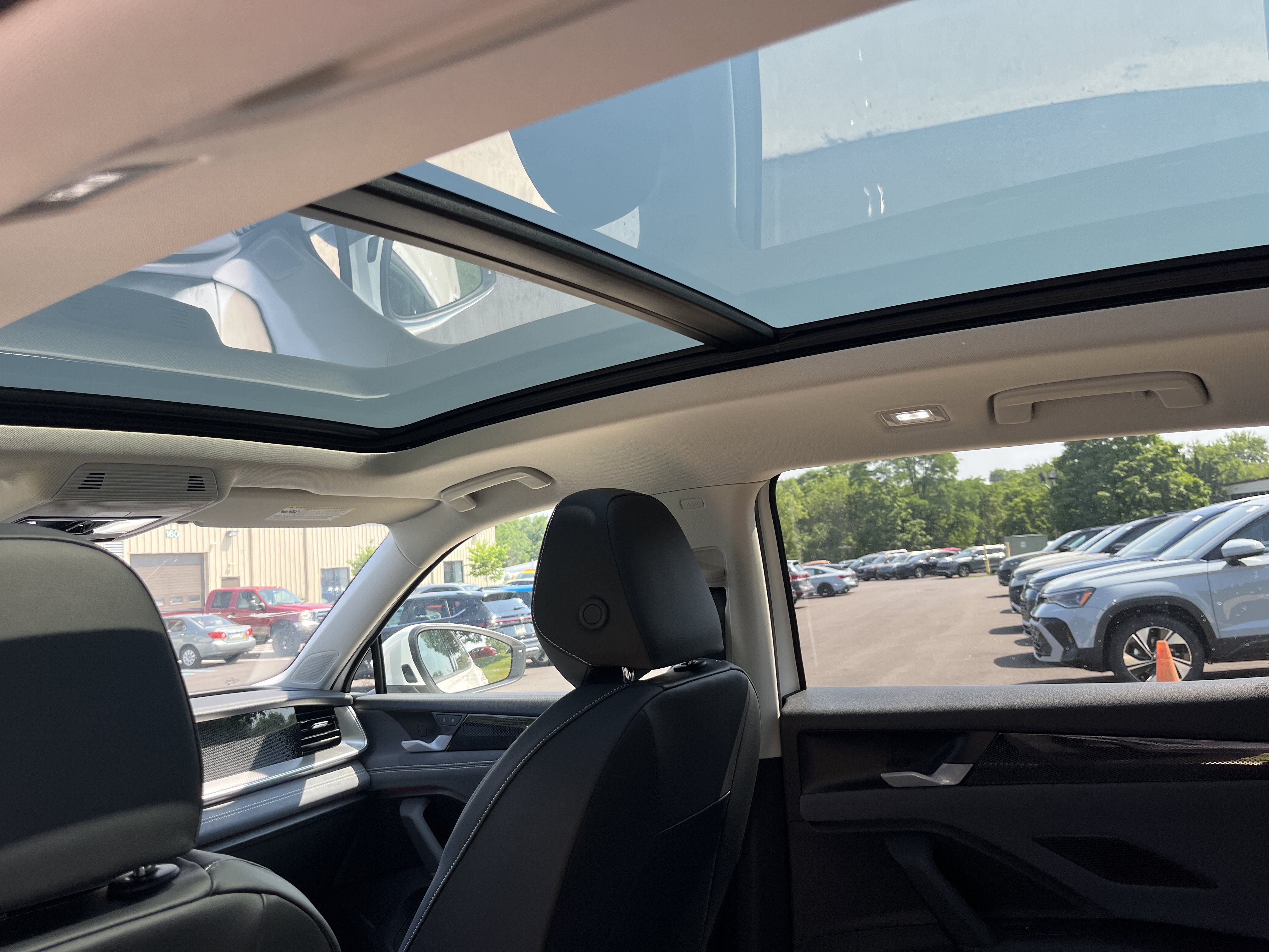 New 2026 White Volkswagen SE image 6