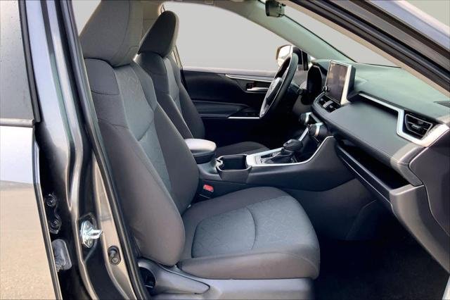 Certified Used 2025 MAGNETIC GRAY MET. Toyota  image 9