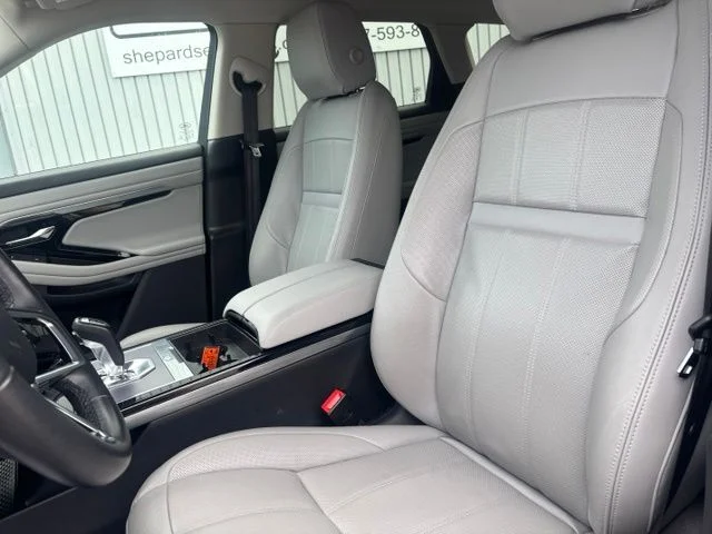 Used 2023 Gray Land Rover S image 9