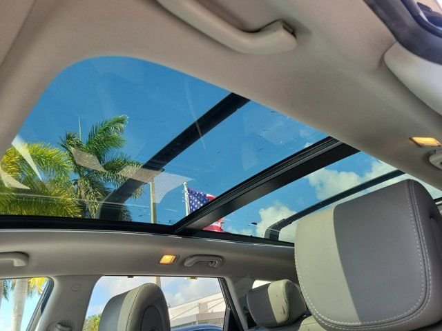 2017 Hyundai Santa Fe SE Ultimate - Photo 17