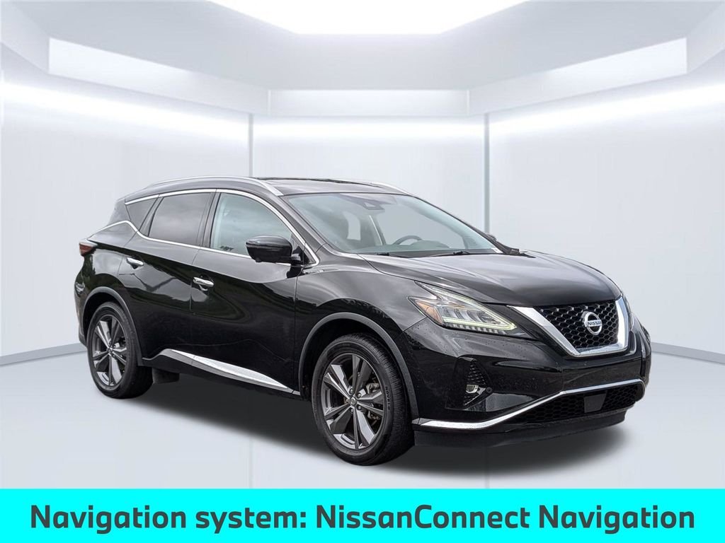 Used 2021 Black Nissan Platinum image 10