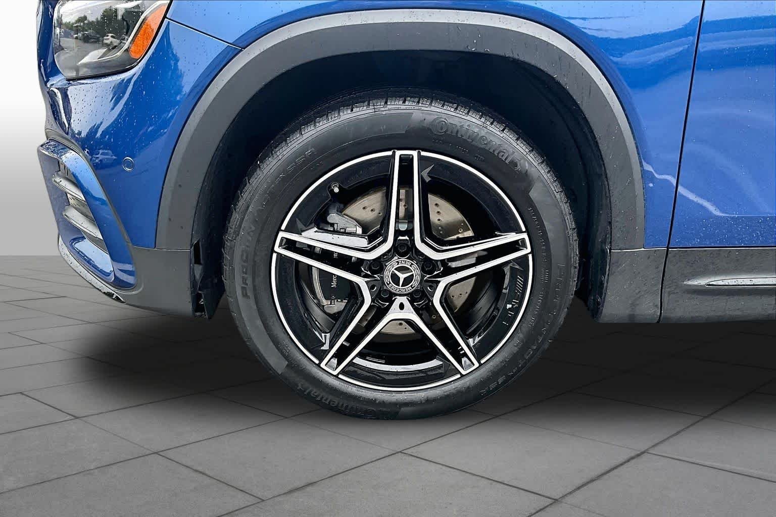 Used 2024 Starling Blue Metallic Mercedes-Benz GLB 250 image 22