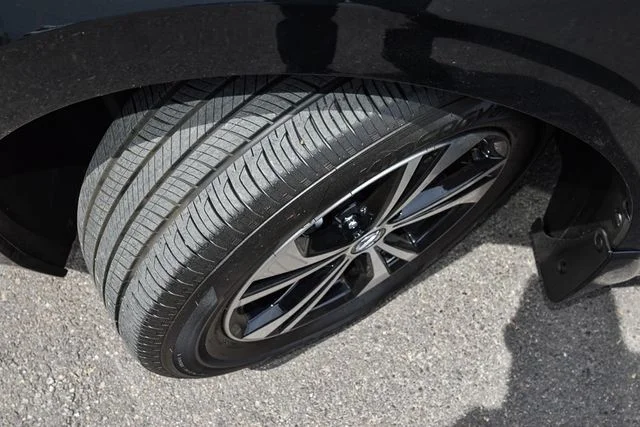Used 2021 Black Nissan SV image 10