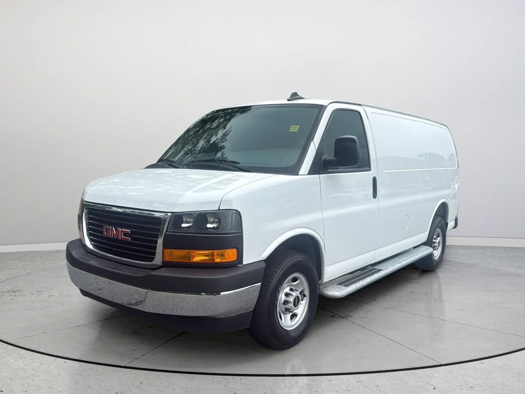 2025 GMC Savana Cargo Work Van - Photo 5