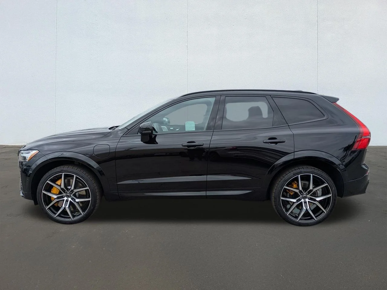 New 2026 Onyx Black Volvo Polestar Engineered image 3