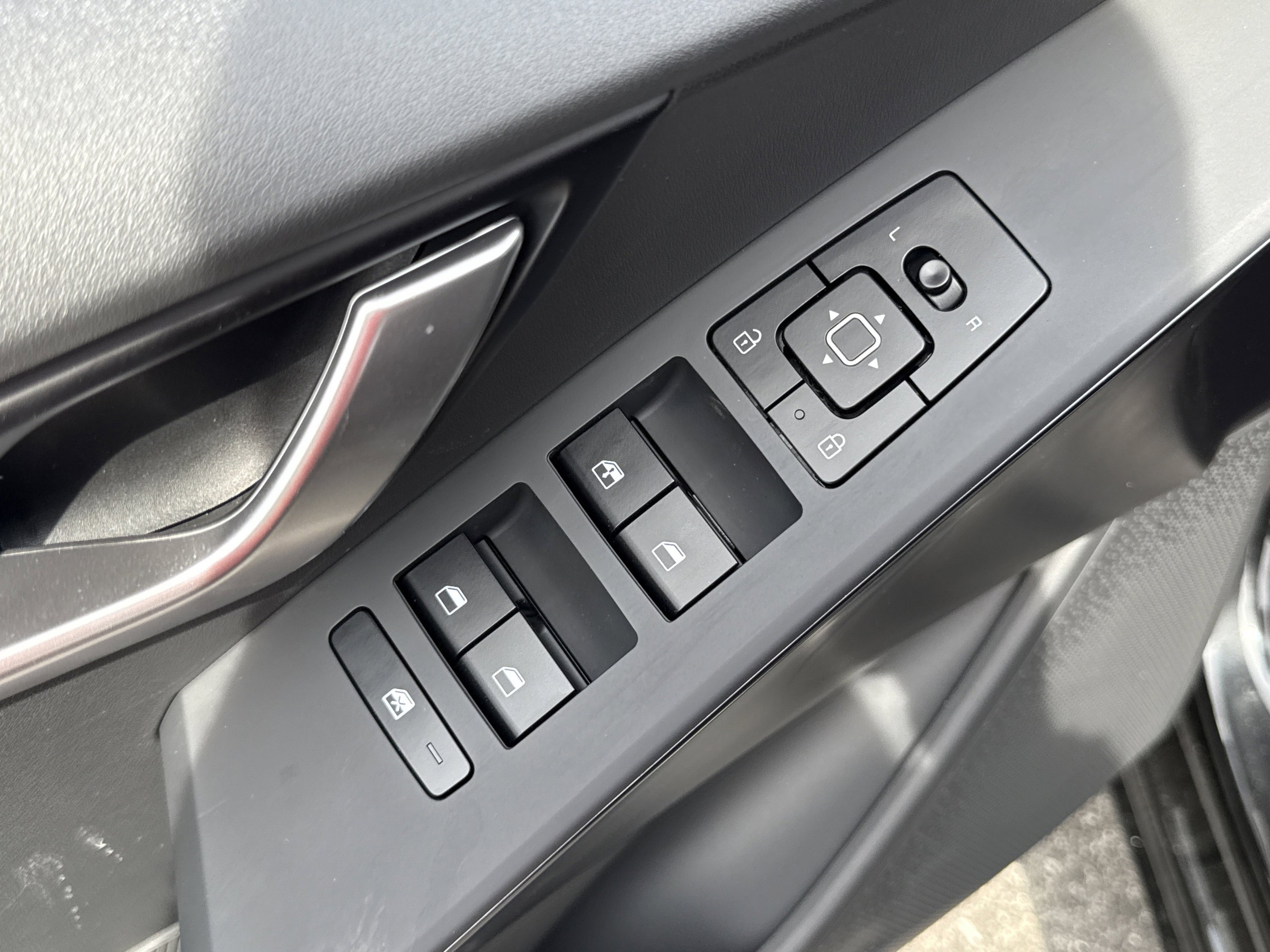 New 2026 Aurora Black Pearl Kia LX image 17