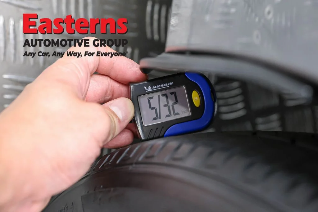Used 2023 Gray Nissan S image 26