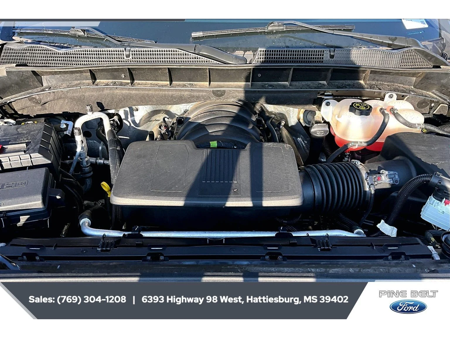 Used 2023 Deep Bronze Metallic GMC AT4 image 8