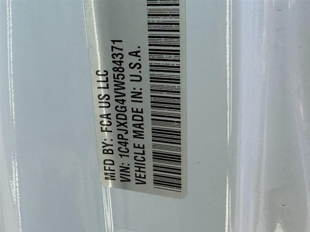 New 2027 Bright White Clear-Coat Paint Jeep Sport S image 15