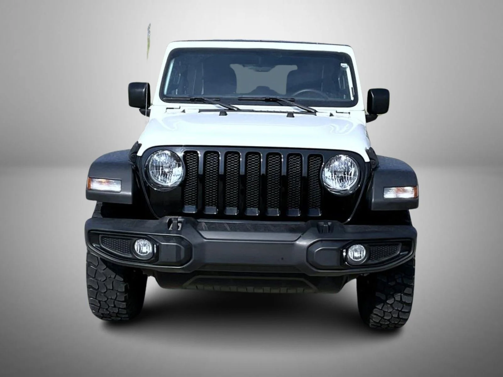 Used 2022 White Jeep Unlimited Willys image 2