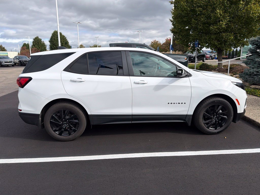 Used 2024 Summit White Chevrolet LS image 11