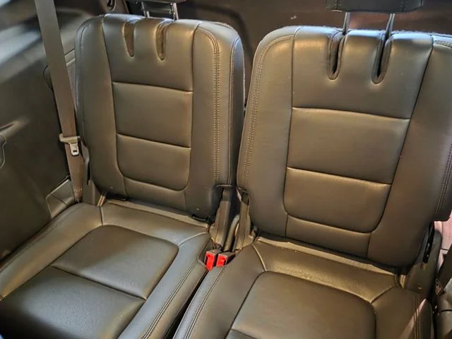 Used 2015  Ford Limited image 14