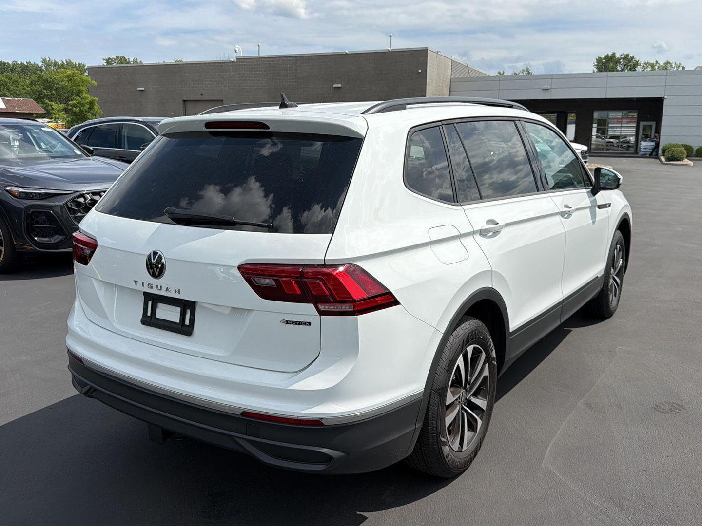 Used 2024 Pure White Volkswagen S image 5