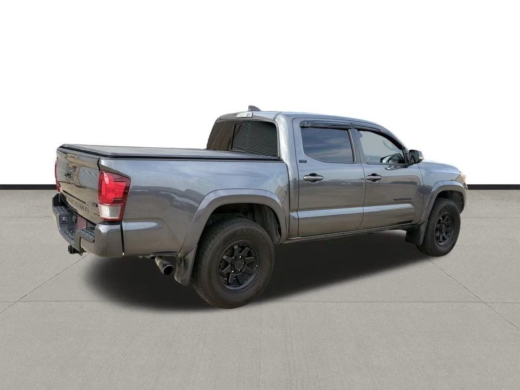 Used 2022 Magnetic Gray Metallic Toyota SR5 image 5