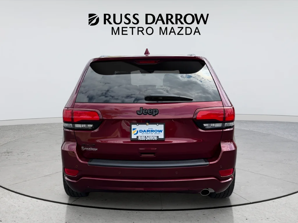Used 2022 Red Jeep Laredo X image 4