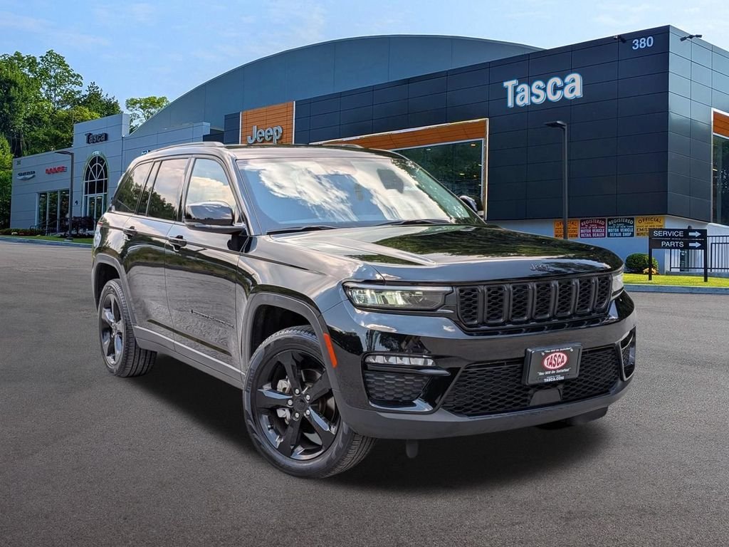 Used 2023 Black Jeep Limited image 1